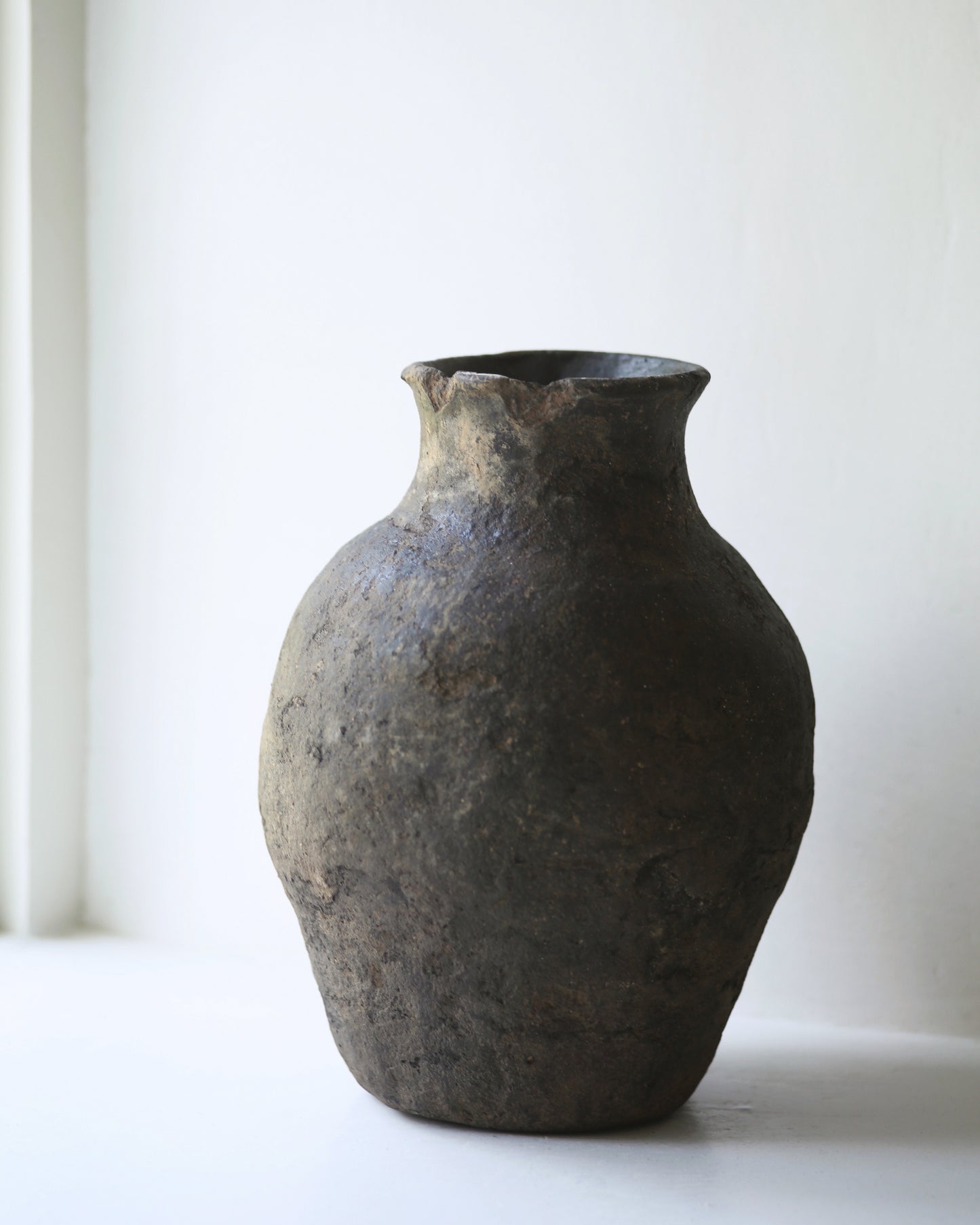 MALA ANTIQUE VASE