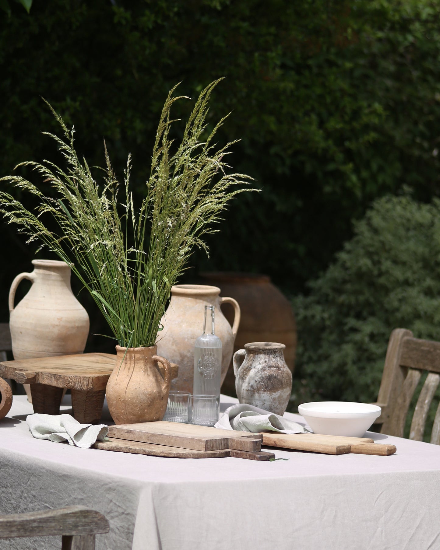 Decorative vintage chopping boards for Summer hosting