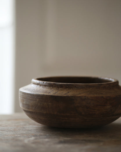 AVREN TURNED WOODEN BOWL