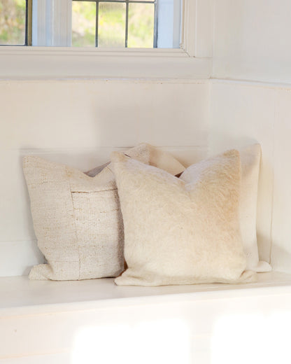 TEXTURED CUSHION COVER